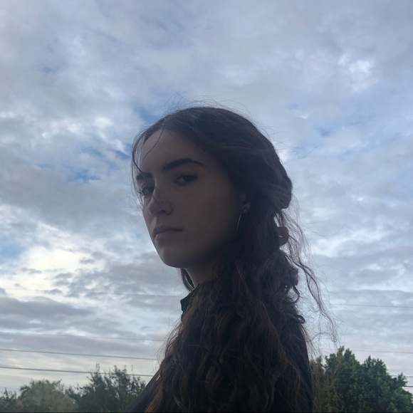 Meet your Posher, Korinna - Picture 2 of 5